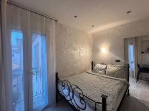 LE SUQUET, OLD TOWN, CANNES CENTER, 2 rooms appt, public parking