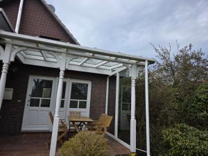 Inselhaus im Grünen