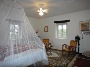 Maisons d'hotes Le Tambourinet : photos des chambres