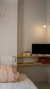 Cozy 2BR Entire House near DDP with Private Yard