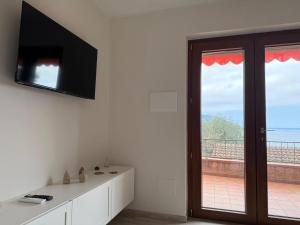 Residenza Madea - Casa Vista mare con Piscina e Spiaggia privata