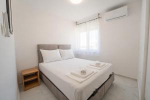 Meridian Pool Residences