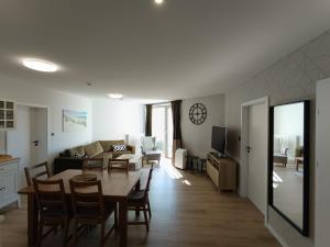 PINEA 2 BEDROOM APARTMENT WITH Sea VIEW