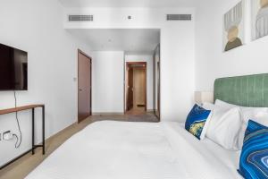 Cozy Fully Equipped 1BR Apartment at Dubai Marina