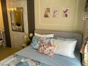 Avida Tower 4 L21 staycation rm1104