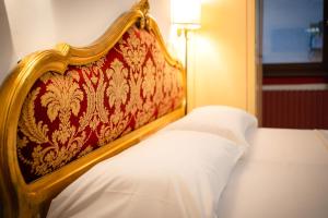 Venezia Baroque Charm