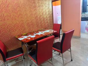Lara home stay behala kolkata