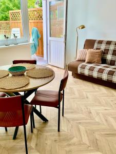 całoroczny dom z sauną nad jeziorem Rudnik