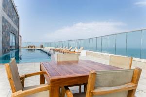 Guest Friendly 2 Master Bedroom Private Jacuzzi