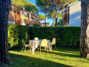 Enchanting villa for six guests