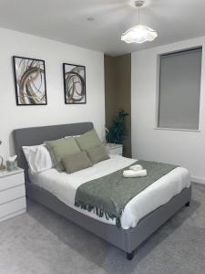 Scholars Quarter - 1 Bed - Sleeps 2 - Jewellery