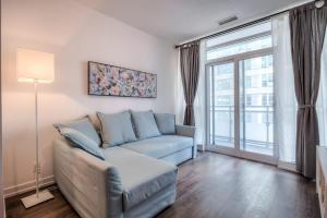 Modern 2BR Condo in Midtown Toronto with Balcony