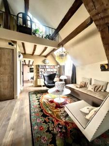 Marais luxury apartment 5 bedrooms