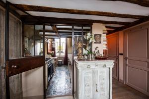 Marais luxury apartment 5 bedrooms