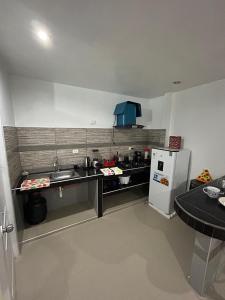 Departamento en Urb Sultana