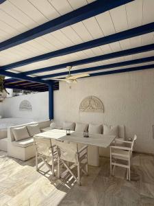 Astra Mykonos