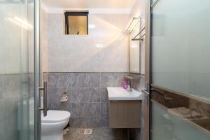 Cozy 2BR Condo with a heated pool