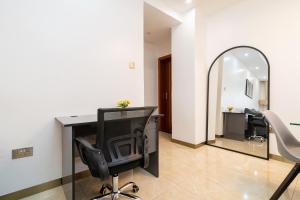 Cozy 2BR Condo with a heated pool