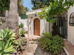 Villa Sophora - 5 Minutes from Puerto Banus