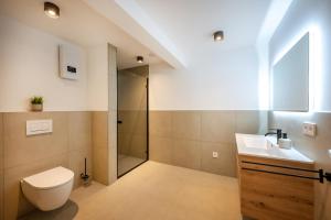 Moderne 3 Schlafzimmer Apartments mit Balkon und Aufzug teilweise mit Infrarot Sauna