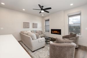 15 Saddle Horn Way - Rendezvous