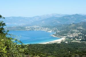 Camping la Liscia - Mobil Home 3 chambres 6 personnes terrasse semi couverte MAE-8093