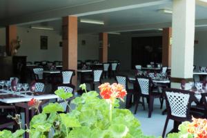 Camping la Liscia - Mobil Home 3 chambres 6 personnes terrasse semi couverte MAE-8093