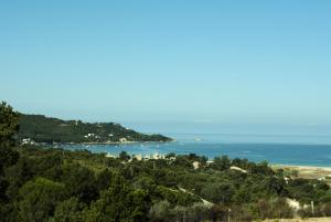 Camping la Liscia - Mobil Home 3 chambres 6 personnes terrasse semi couverte MAE-8093