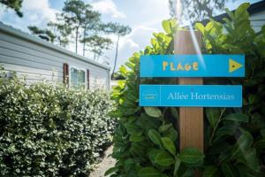 Camping Paradis La Pomme de Pin - Mobil Home confort 4 Pièces 6 Personnes MAE-1929