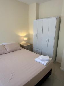 Calmo y luminoso cercano a avenida Avellaneda