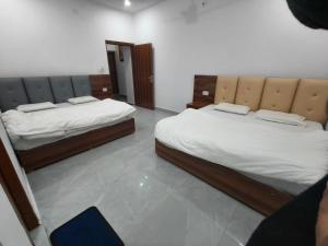 amit guest inn vrindavan