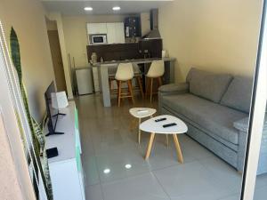 Calmo y luminoso cercano a avenida Avellaneda