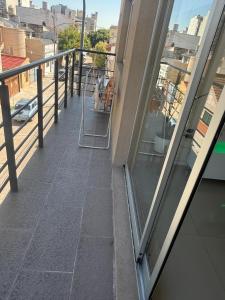 Calmo y luminoso cercano a avenida Avellaneda