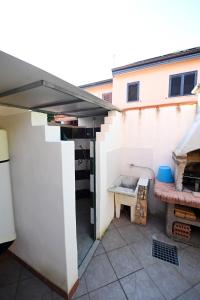 Villa Da Vinci Porto Ada - Private Beach, Giardino & Bikes - 7 Ospiti