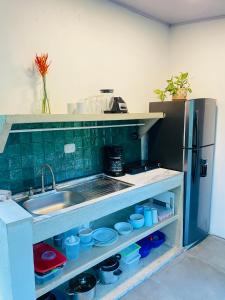 Jungle apartment with bathtub and outdoor shower