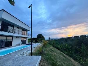 Finca cerca a Panaca - Birdhouse85