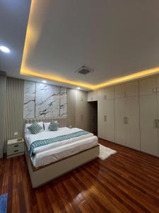 Inland Multi Cuisine & Stay