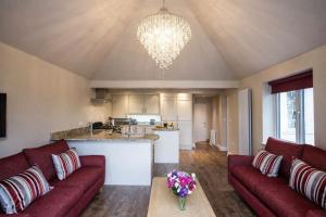River Cottage, Keswick luxurious cottage with garden overlooking the River Greta
