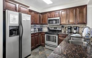 Pelican Beach Resort 1912