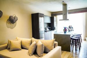 Jungle View Nest Jungle Rooftop Beach Club