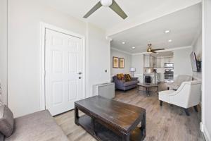 21st Floor Skyline Retreat Luxury Stay in Downtown ATL-Free Parking-03