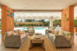 Villa Toren Notteri con piscina img17