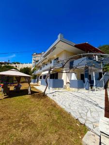 Fotis apartments