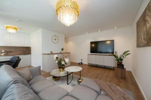 Golden Luxury Apartment- Self Check-in