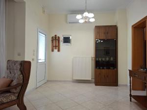 Efesou Family Apartment