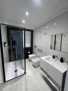Gheloi Apartments