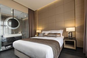 Dominic Smart & Luxury Suites - Republic Square