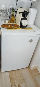 Sunny Sea View Studio with Terrace & Pool