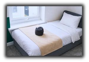 Pitchside House Walk to Anfield sleeps 7