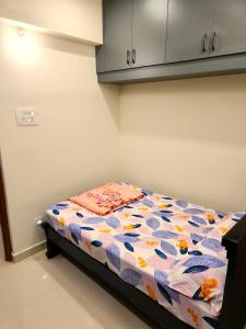New Modern Studio 2BHK Full Furnished in Kondapur